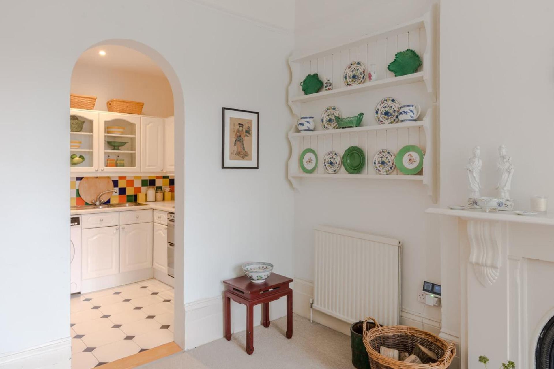 Traditional 2 Bed Notting Hill *
